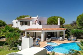 Villa Leshy